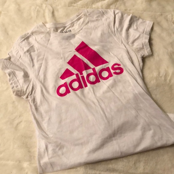 adidas Tops - Adidas women’s tee